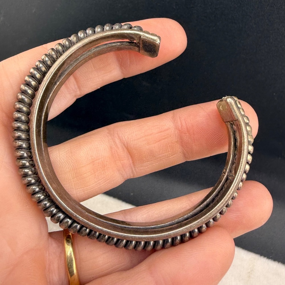 Vintage Cuff Bracelet Twisted Coil Silver Tone 6" - Picture 3 of 11
